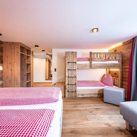 Spielberghaus Bed & Breakfast Saalbach-Hinterglemm Exterior photo